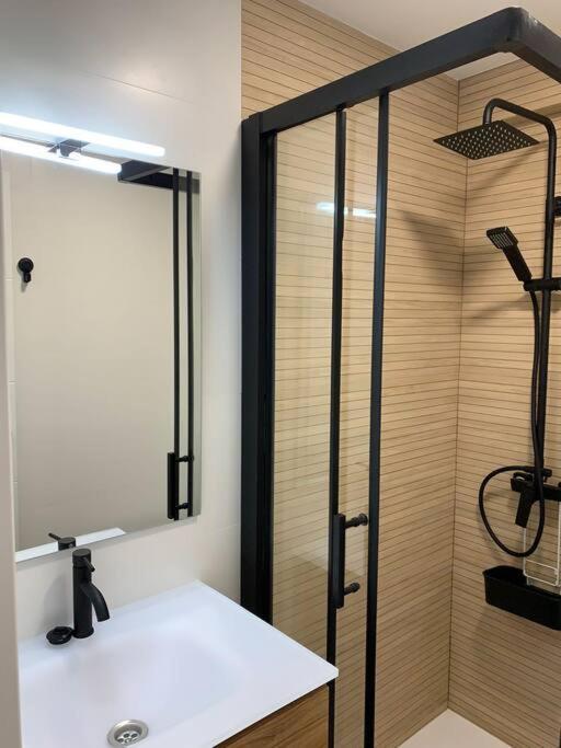 Centro Salome Apartment ตอร์เรโมลิโนส ภายนอก รูปภาพ