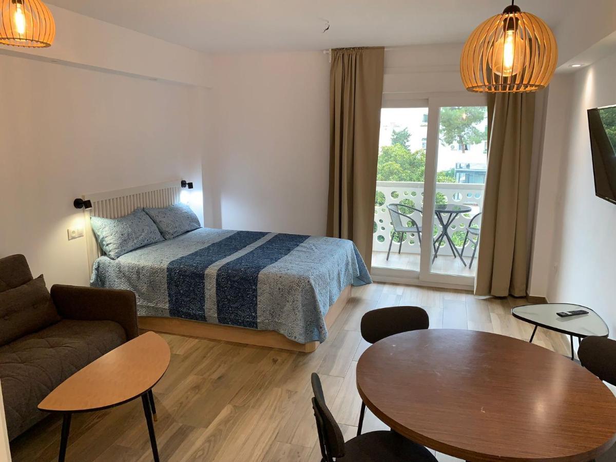 Centro Salome Apartment ตอร์เรโมลิโนส ภายนอก รูปภาพ